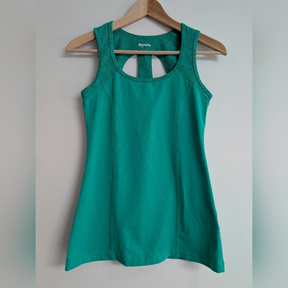 Bench Women's Green Athletic Tank Top Size s